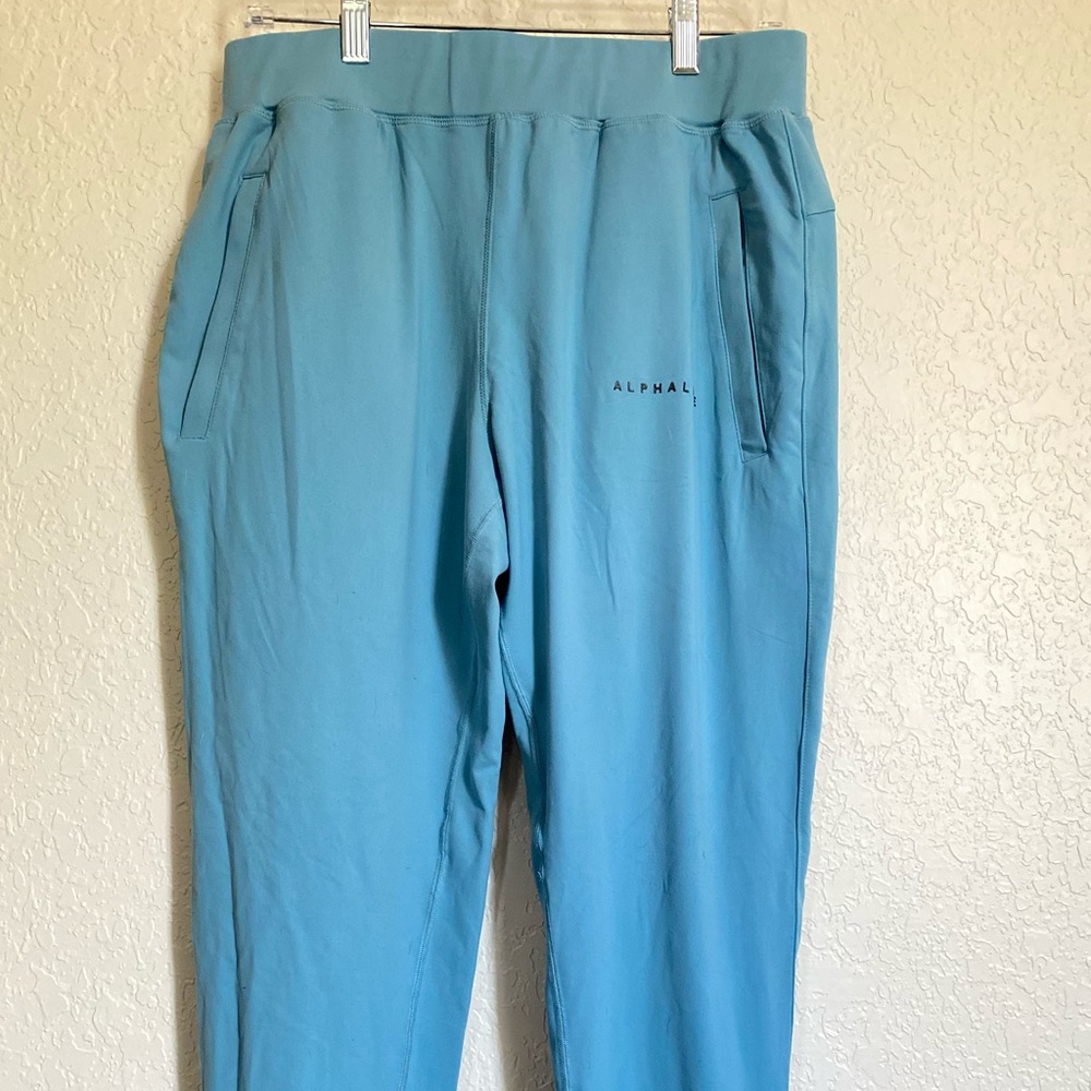Alphalete Men’s Premium Joggers